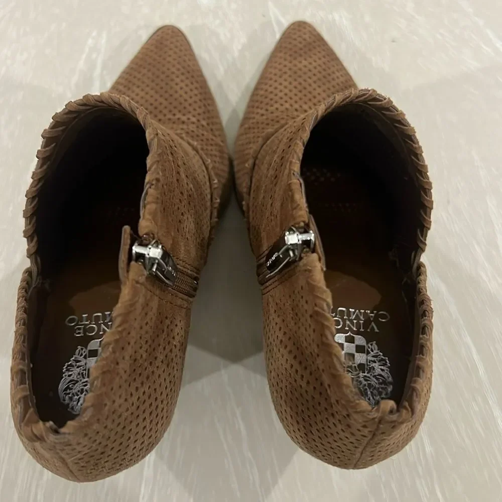 Vince Camuto Lamorna Seed Brown Asymmetrical Ankle Booties Boots 8